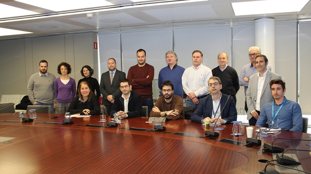 El Puerto de Barcelona ultima el proyecto RePort con 26 camiones transformados a dual-fuel El Puerto de Barcelona ultima el proyecto RePort con 26 camiones transformados a dual-fuel