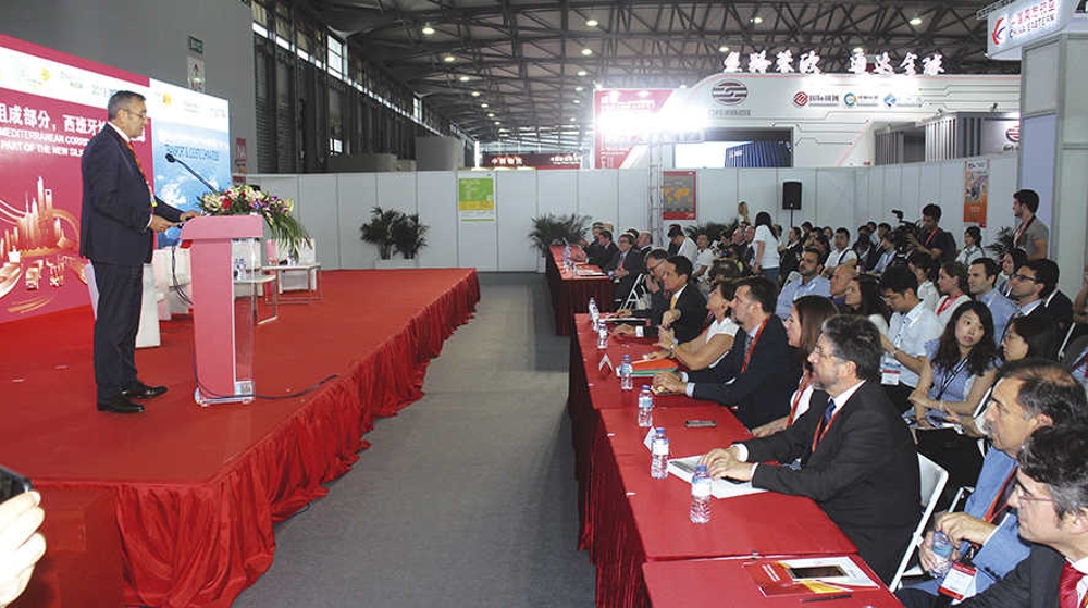 España se presenta en Shanghái como pieza clave de la nueva Ruta de la Seda que une China y Europa España se presenta en Shanghái como pieza clave de la nueva Ruta de la Seda que une China y Europa
