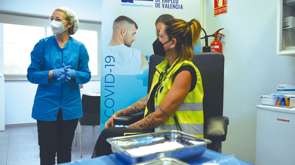 El CPE Valencia inicia la vacunación de 2.600 profesionales portuarios El CPE Valencia inicia la vacunación de 2.600 profesionales portuarios