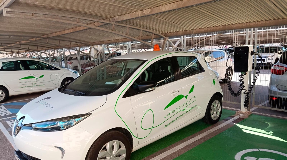 La AP de Valencia amplía su flota de vehículos eléctricos y los puntos de recarga La AP de Valencia amplía su flota de vehículos eléctricos y los puntos de recarga