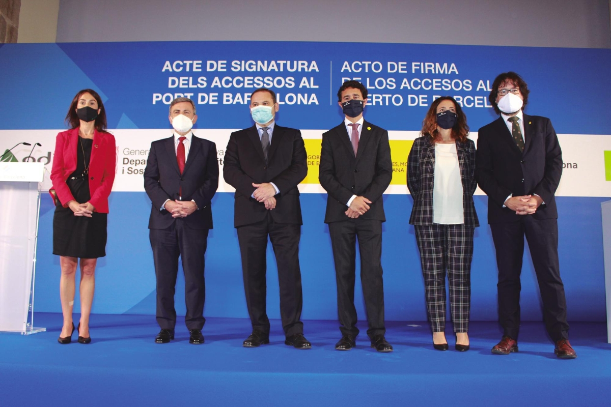 Firma del último acuerdo parael impulso del nuevo acceso ferroviario al Port de Barcelona, en el año 2020. $!Firma del último acuerdo parael impulso del nuevo acceso ferroviario al Port de Barcelona, en el año 2020.