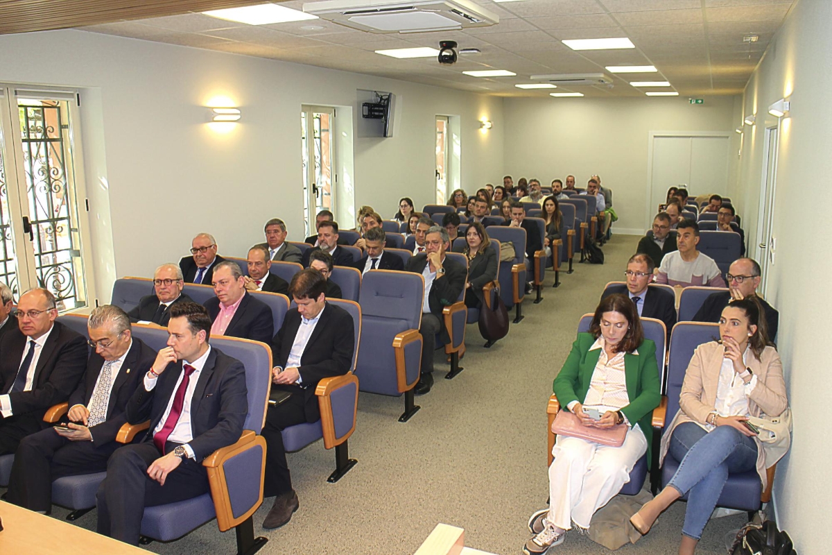 Valenciaport se abre a cofinanciar la reapertura del corredor ferroviario directo Madrid-Burgos $!Valenciaport se abre a cofinanciar la reapertura del corredor ferroviario directo Madrid-Burgos