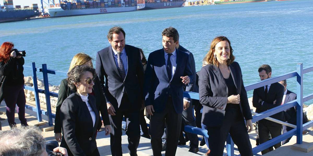 Visita de Óscar Puente al Puerto de Valencia