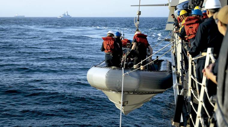 Las fuerzas armadas de Estados Unidos mantienen su presencia en la región del Mar Rojo.