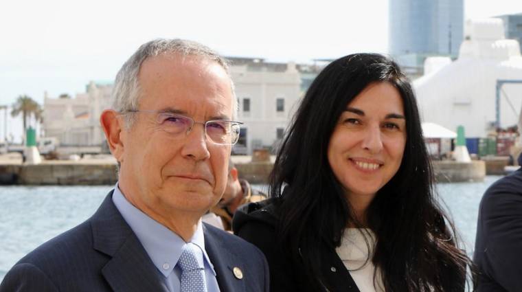 Xavier Solé y Anna Perera, quien tomará el relevo como nueva jefa de Seguridad Industrial de Port de Barcelona.