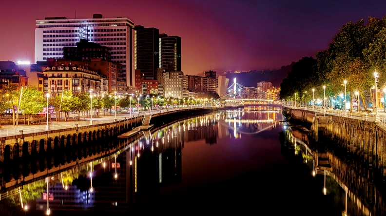 La Ría de Bilbao La Ría de Bilbao