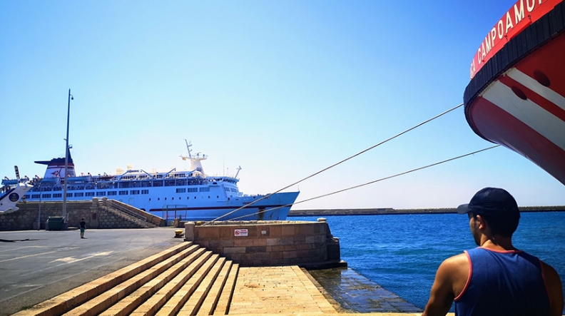 El Puerto de Almería marca un nuevo récord diario en la OPE 2019 con cerca de 12.000 pasajeros el sábado El Puerto de Almería marca un nuevo récord diario en la OPE 2019 con cerca de 12.000 pasajeros el sábado