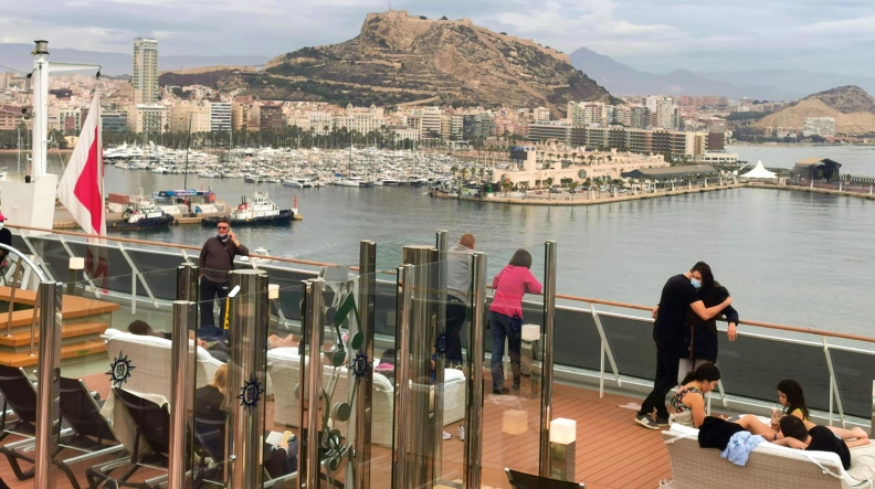 El Puerto de Alicante prosigue, sin pausa, con la modernización de su dársena interior El Puerto de Alicante prosigue, sin pausa, con la modernización de su dársena interior