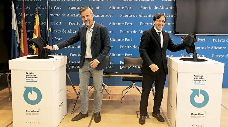 El Director Comercial de Insigna, Mario Camps, junto al presidente de la Autoridad Portuaria de Alicante, Luis Rodríguez.