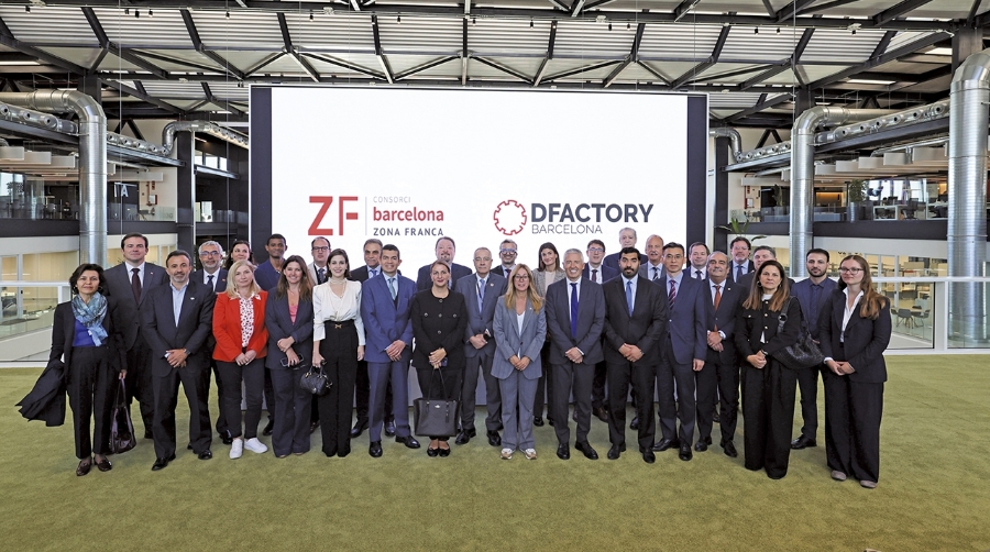 El CZFB presenta su proyecto de industria 4.0 ante 30 cónsules El CZFB presenta su proyecto de industria 4.0 ante 30 cónsules