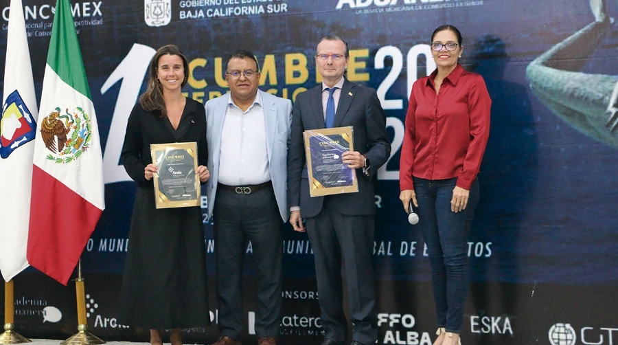 Arola participa en la I Cumbre Internacional de Especialistas en Comercio Exterior y Aduanas Arola participa en la I Cumbre Internacional de Especialistas en Comercio Exterior y Aduanas