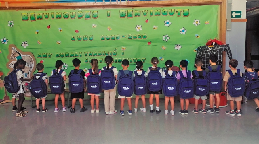 La ayuda del sector logístico llegó y se quedó para colaborar con los afectados por la DANA La ayuda del sector logístico llegó y se quedó para colaborar con los afectados por la DANA