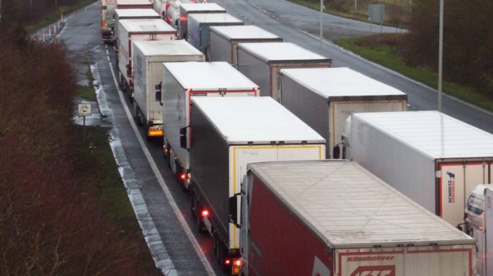 El transporte reclama una soluci&oacute;n urgente para repatriar a los conductores atrapados en Reino Unido