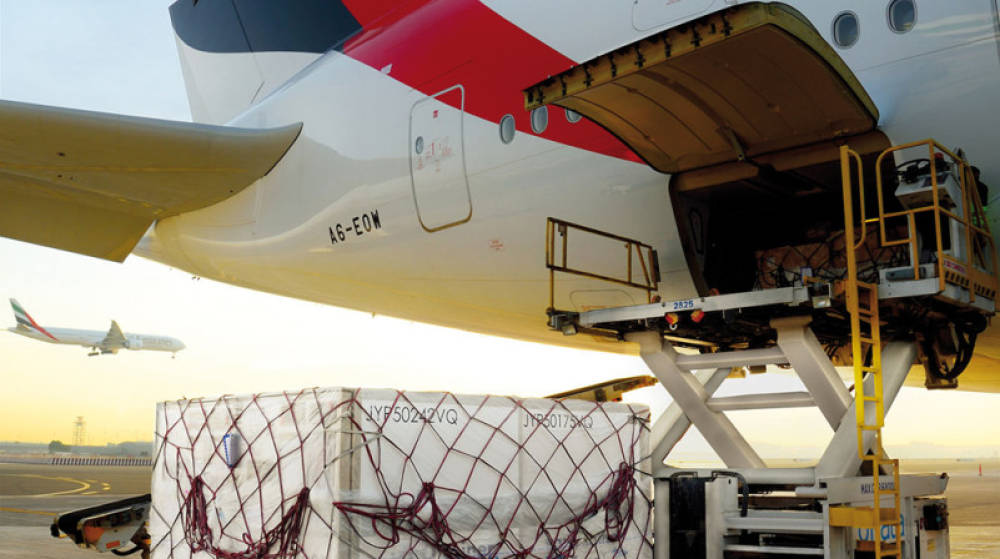 Emirates opera vuelos ch&aacute;rter de carga con aviones A-380