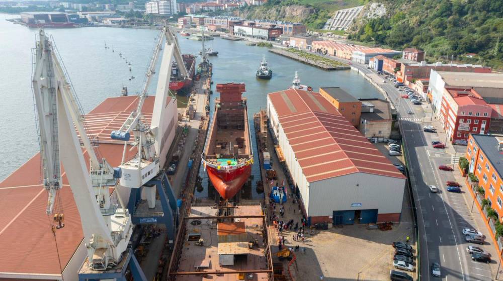 Astilleros de Murueta bota en Bilbao el carguero diésel eléctrico “Gernika NM” para MAAS