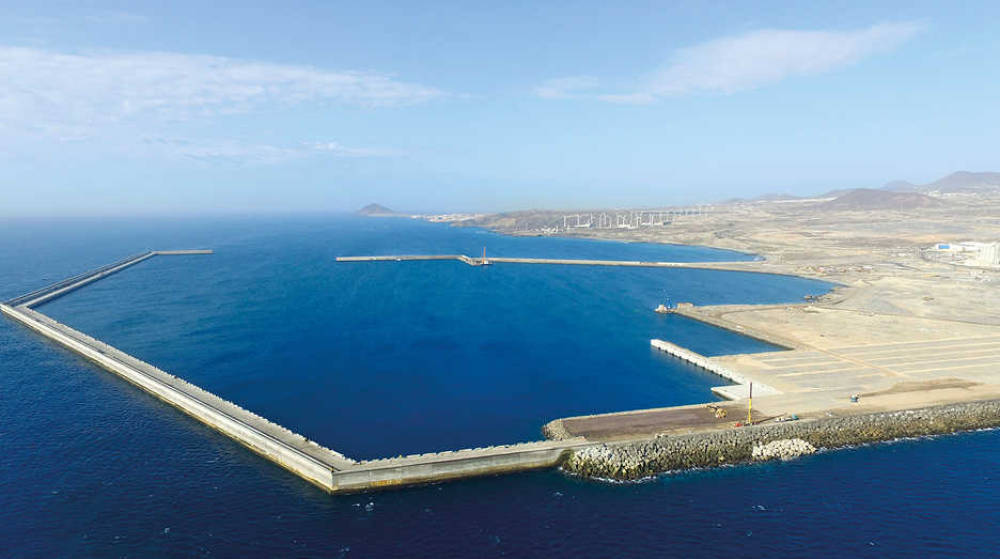 El puerto de Granadilla recibe su primer atraque oficial