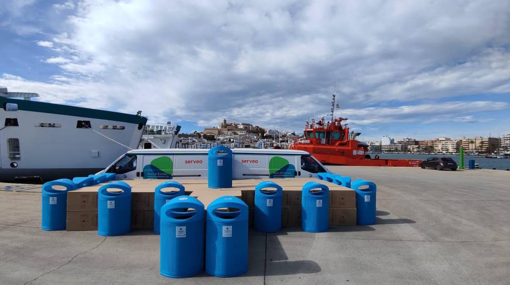La APB incorpora 75 papeleras recicladas en el puerto de Eivissa