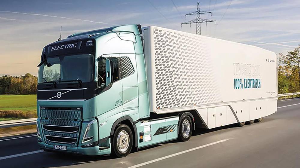 Maersk adquiere 25 camiones eléctricos de Volvo para el transporte de contenedores en Alemania