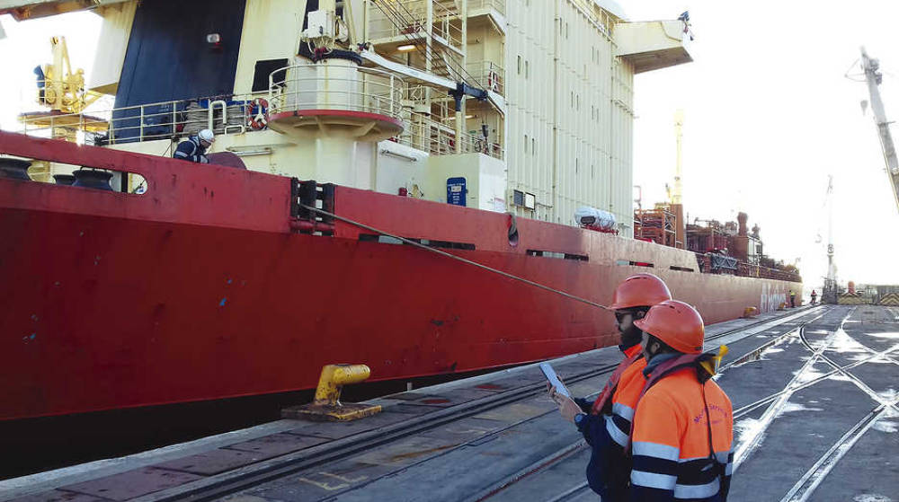 Amarradores del puerto de Sagunto se forman para facilitar operaciones de escala eficientes