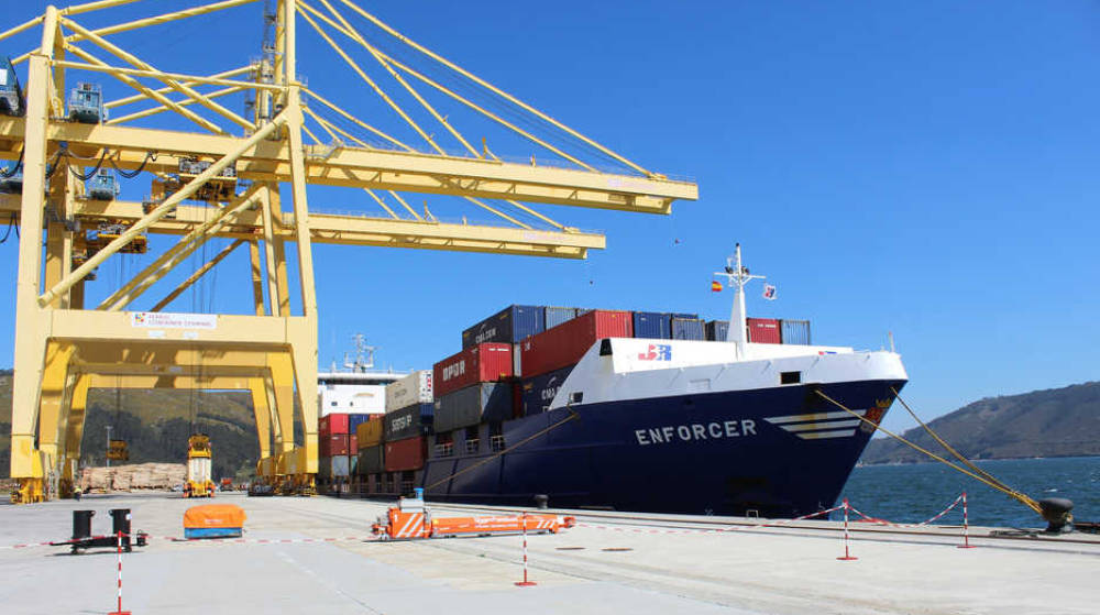 El &quot;Enforcer&quot; inaugura las operaciones de Ferrol Container Terminal
