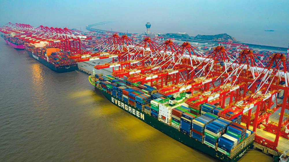 Los puertos de China recuperan su actividad de manera progresiva