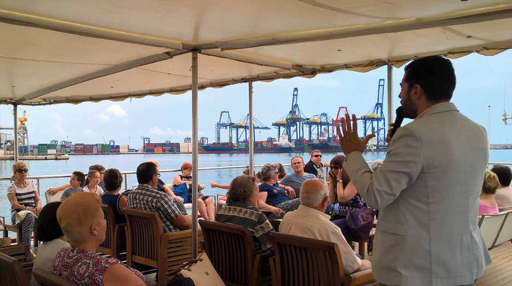 M&aacute;s de 9.300 personas visitaron el puerto de Valencia durante 2017