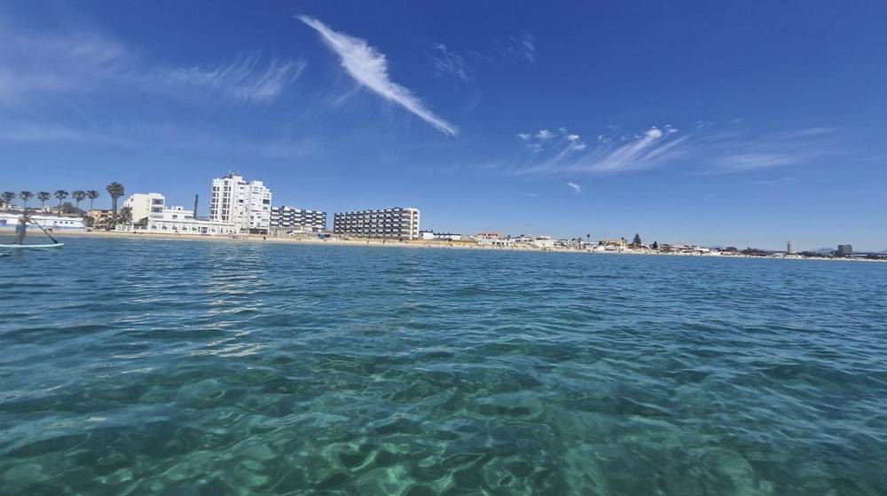 La APBA adjudica a Dayta el nuevo trasvase de arena en la Playa del Rinconcillo
