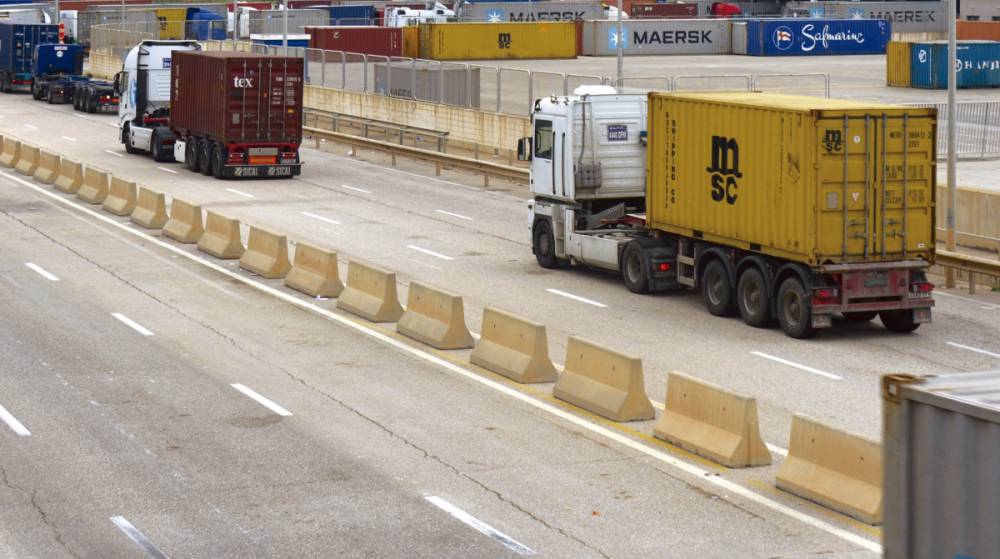FVET pide a las tres terminales del puerto de Valencia &quot;actuar en bloque&quot;