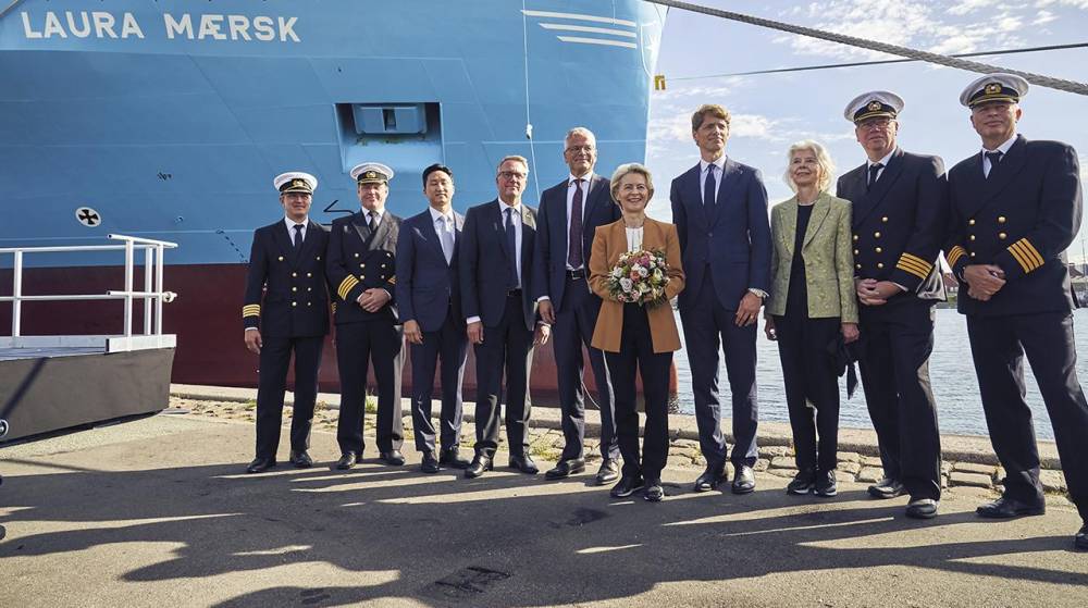 Maersk bautiza el primer portacontenedores del mundo impulsado por metanol