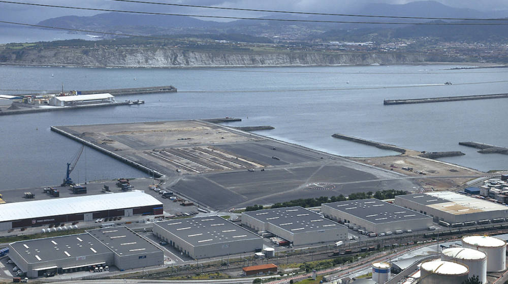 El Puerto de Bilbao pone a disposici&oacute;n del sector log&iacute;stico 203.000 metros cuadrados