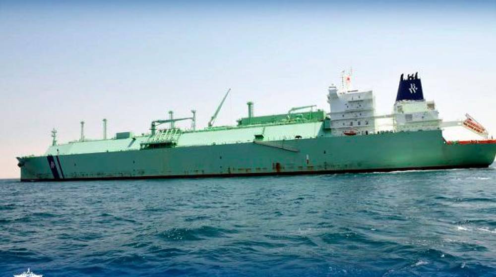 Un metanero y un petrolero colisionan sin incidentes reseñables en el Canal de Suez