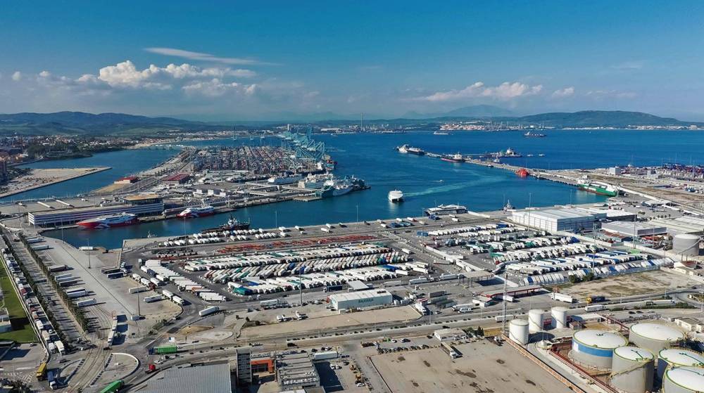 La sequía obliga al Puerto de Algeciras a limitar el agua que suministra a los buques