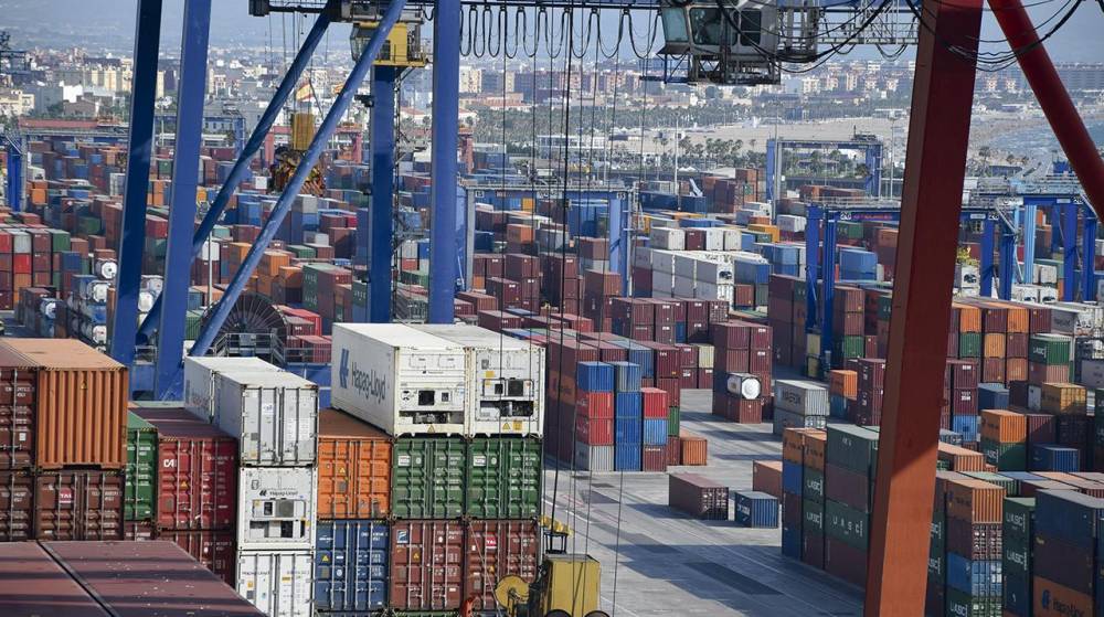 Los fletes de exportación desde Valenciaport hacia Asia frenan su caída en septiembre