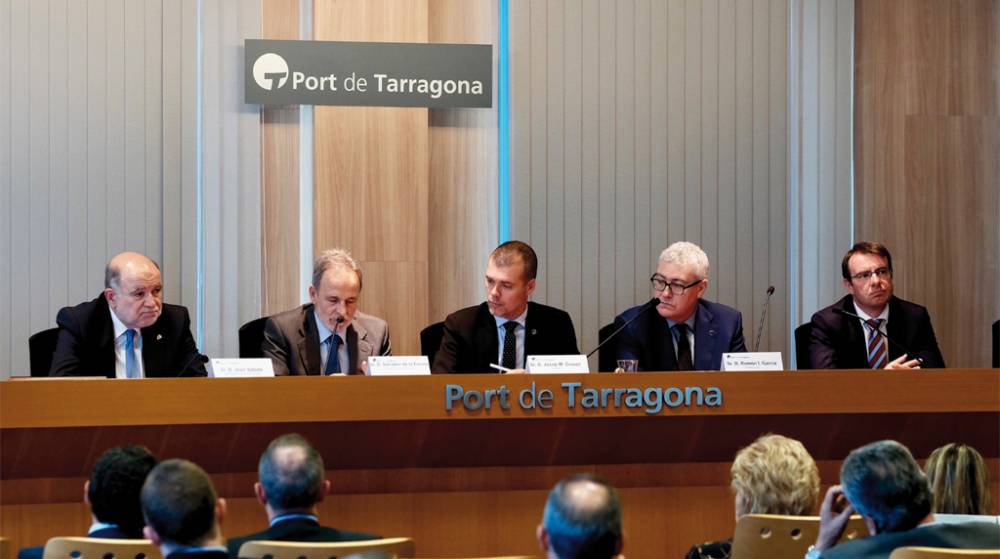 De la Encina: &ldquo;Trabajaremos para dotar al Puerto de Tarragona con las infraestructuras que necesita&rdquo;