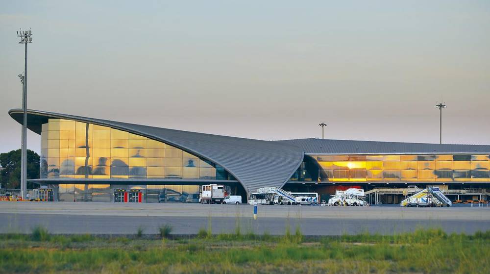 Aena da luz verde a la ampliación de los Aeropuertos de Alicante y Valencia