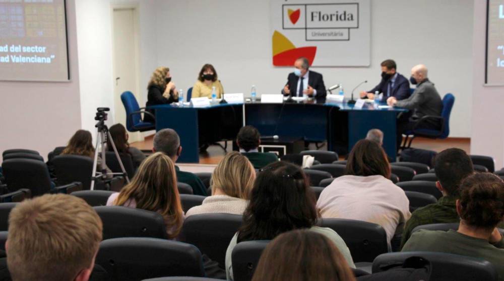Florida Universitària lanza el primer grado oficial especializado en logística y transporte de Valencia
