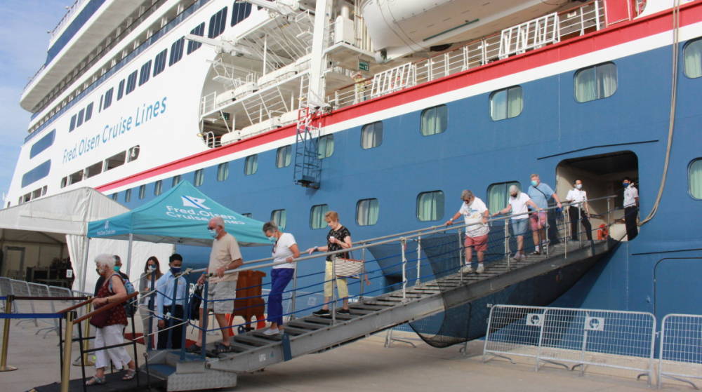 Port de Tarragona da la bienvenida al &quot;Bolette&quot;, el primer crucero de la temporada 2021