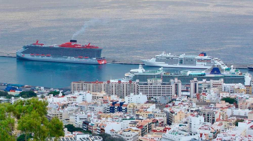El “Valiant Lady” arribó el sábado en primera escala al puerto de Santa Cruz de Tenerife