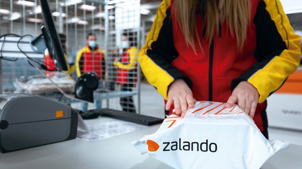 DHL pone en marcha su centro de Illescas para Zalando