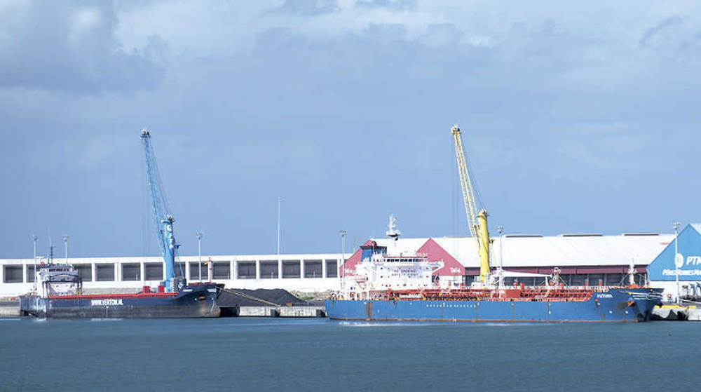 El Puerto Exterior de Punta Langosteira responde a una nueva emergencia mar&iacute;tima