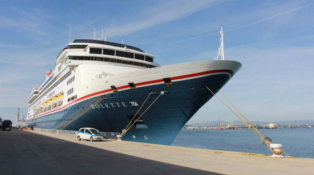 Port de Tarragona da la bienvenida al &quot;Bolette&quot;, el primer crucero de la temporada 2021