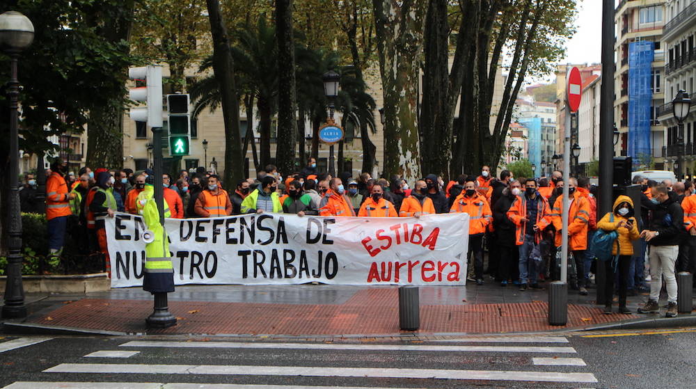 Los sindicatos refuerzan su presi&oacute;n con un nuevo preaviso de huelga en Bilbao