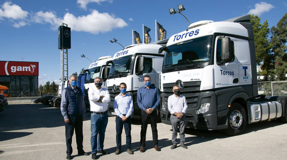 Grupo Torres refuerza su flota con 12 tractoras Mercedes-Benz adquiridas en TruckStore