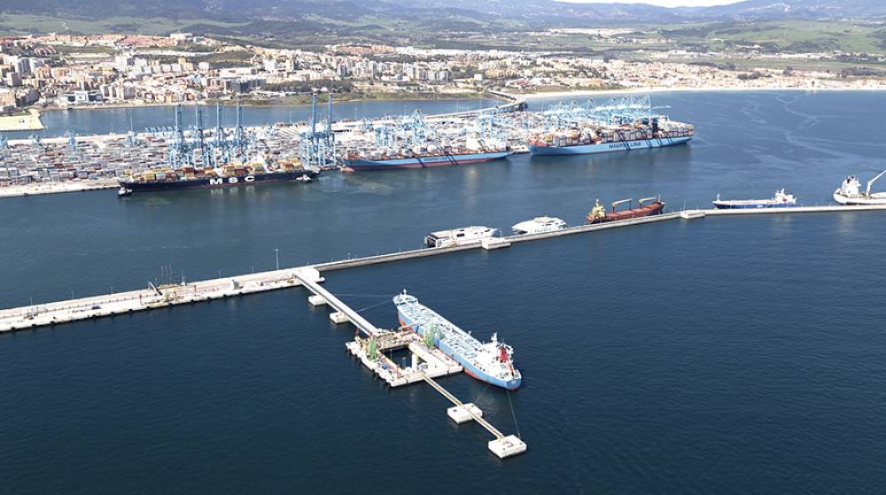 El tr&aacute;fico de contenedores en el Puerto de Algeciras crece un 7,6% hasta el mes de abril