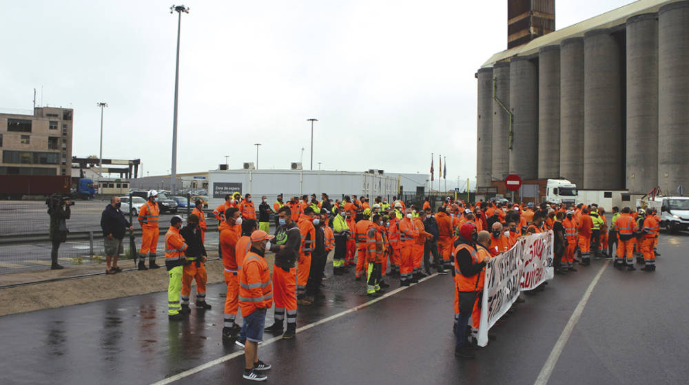 La estiba de Bilbao apura los tiempos para desbloquear el conflicto y evitar otra huelga
