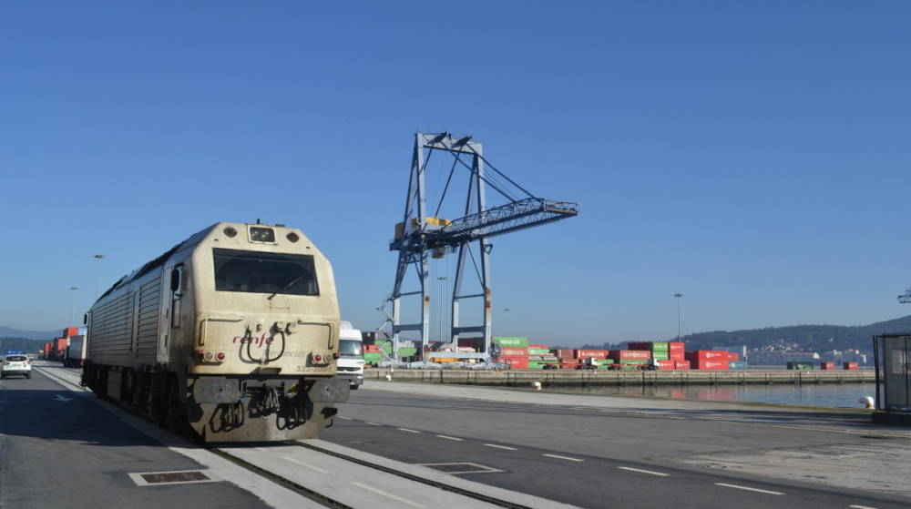 Boluda prepara en el Puerto de Vilagarc&iacute;a la primera operativa ferroviaria hasta Ferrazo
