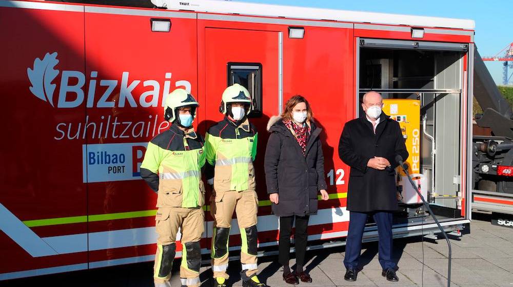 La AP de Bilbao entrega un contenedor de ERAs a los Bomberos de Bizkaia