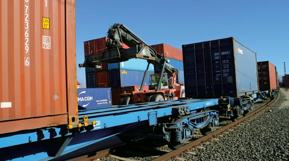 El Plan de Choque del Gobierno amplía las medidas al sector marítimo y al ferrocarril