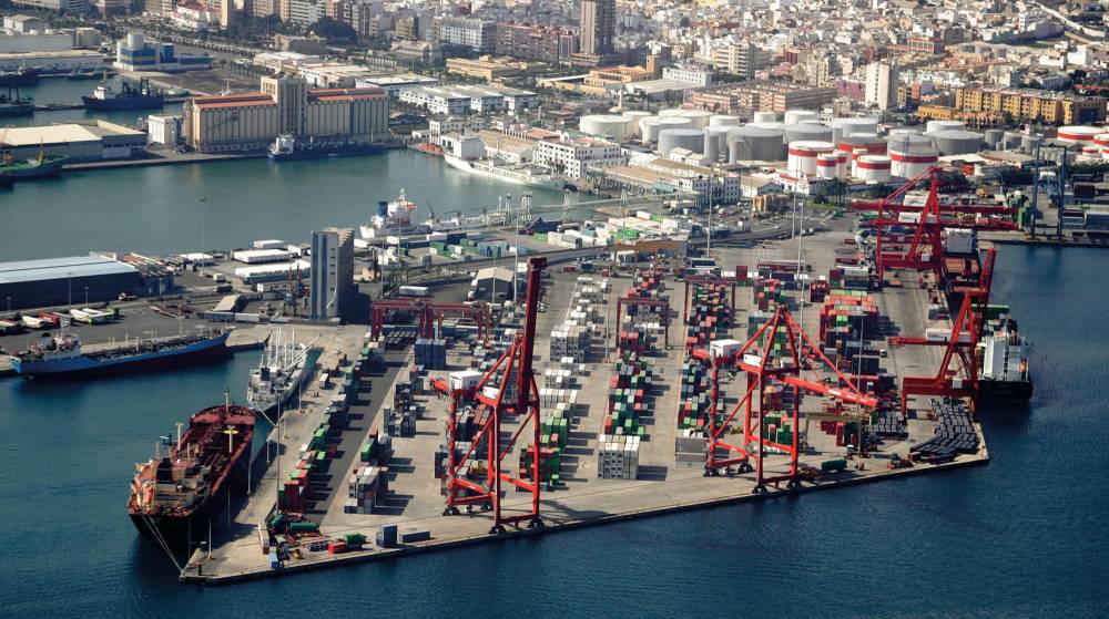 El contenedor catapulta los tráficos de los puertos de Las Palmas en 2021