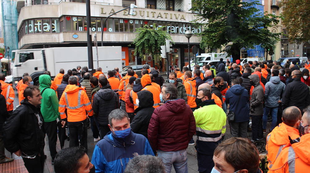 Los sindicatos tachan de &ldquo;represalia&rdquo; la negaci&oacute;n del acceso a los eventuales al Puerto de Bilbao